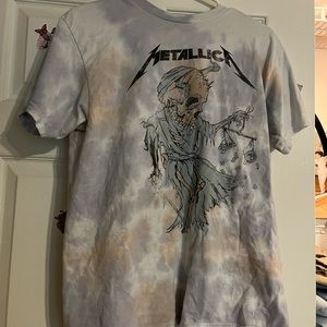 Metallica shirt
